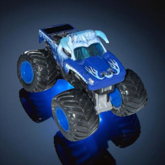 Monster Jam Truck El Toro Loco Blue Ice Exclusive Hot Wheels Mattel 1:64 A34 - Picture 3 of 10
